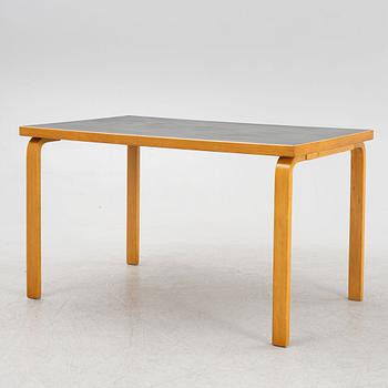 Alvar Aalto, table, Huonekalu-ja Rakennustyötehdas Oy, mid-20th century.
