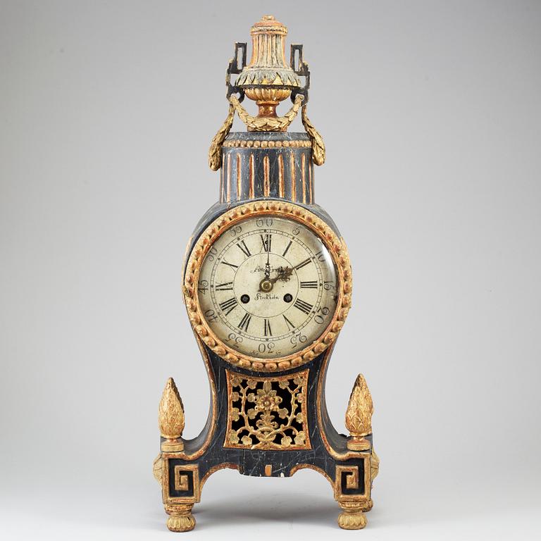 A North European mantel clock, late 18th century.