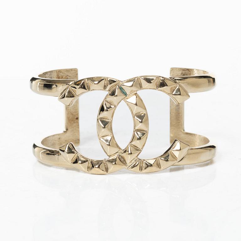 Chanel, arm ring, 2017.
