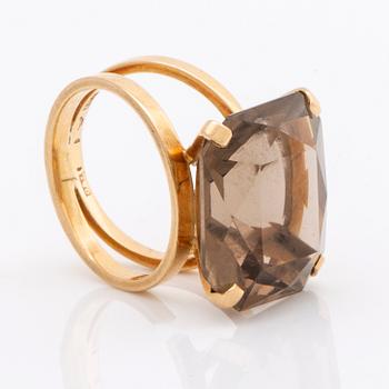 RING 18K gold smoky quartz approx 20 x 15 mm, size 55,5.