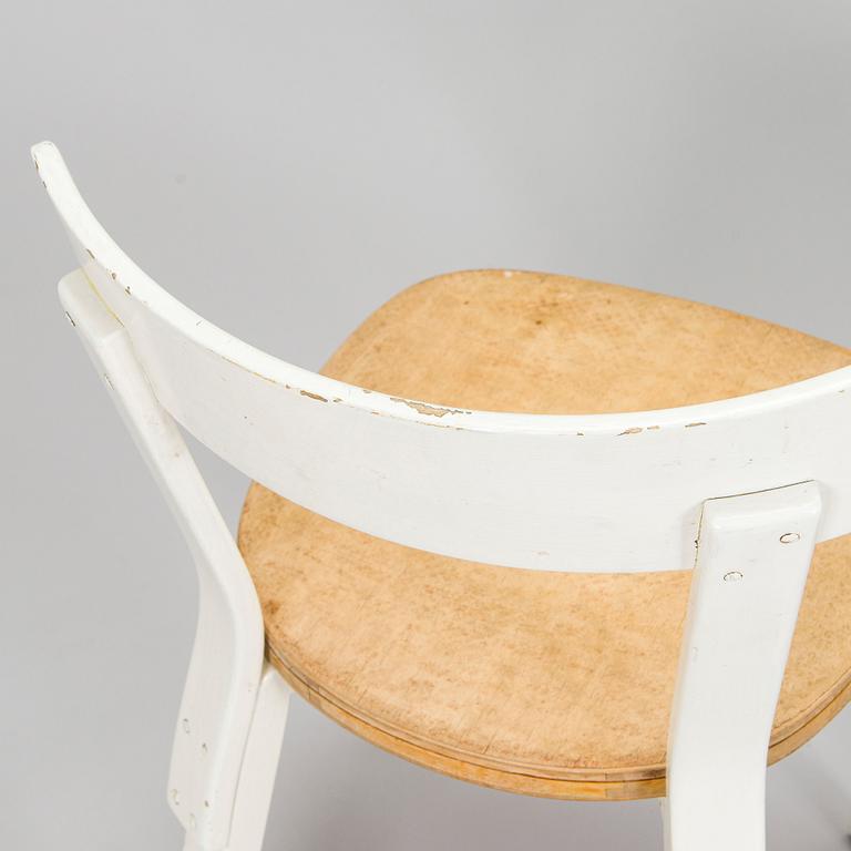 Alvar Aalto, stolar, 2st, "69" för O.Y. Huonekalu- ja Rakennustyötehdas A.B. 1940-tal.