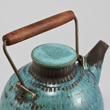 TEKANNA, stengods, Stig Lindberg, Gustavsbergs studio, signerad, 1900-talets andra hälft.