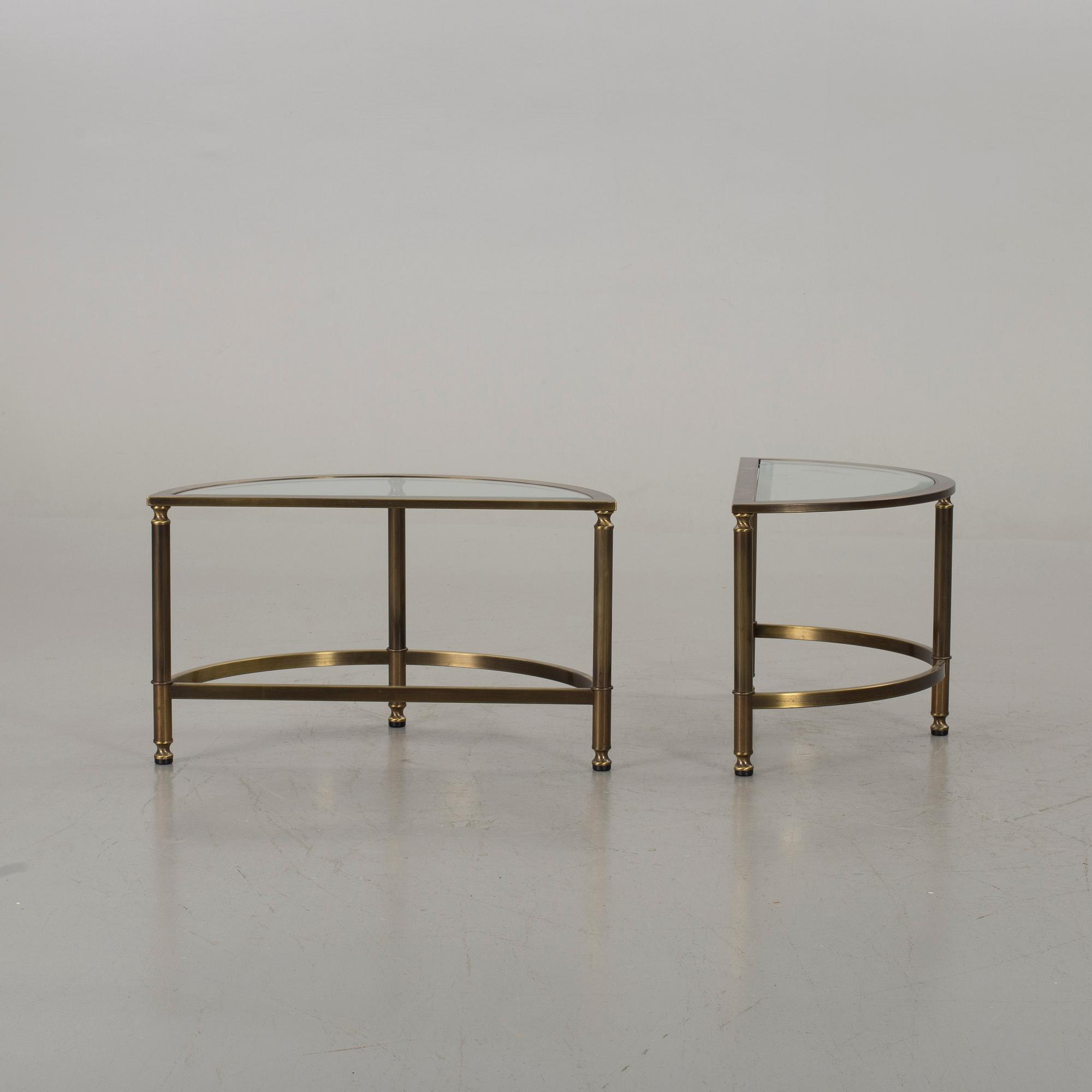 A PAIR OF SIDE TABLES, end of 20th century.
