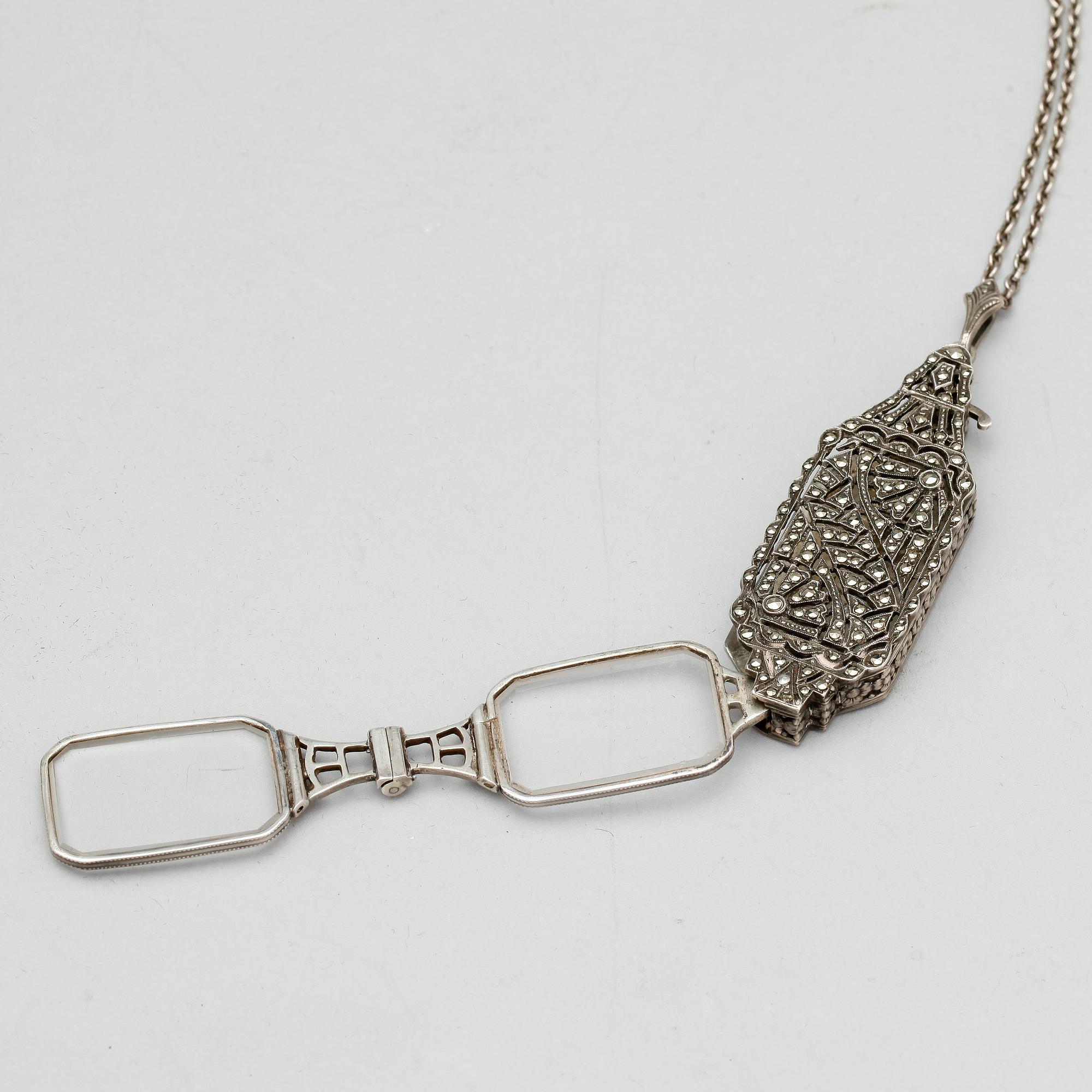 LORNJETTER och TEATERKIKARE, 8 stycken, 1900-talets första hälft.