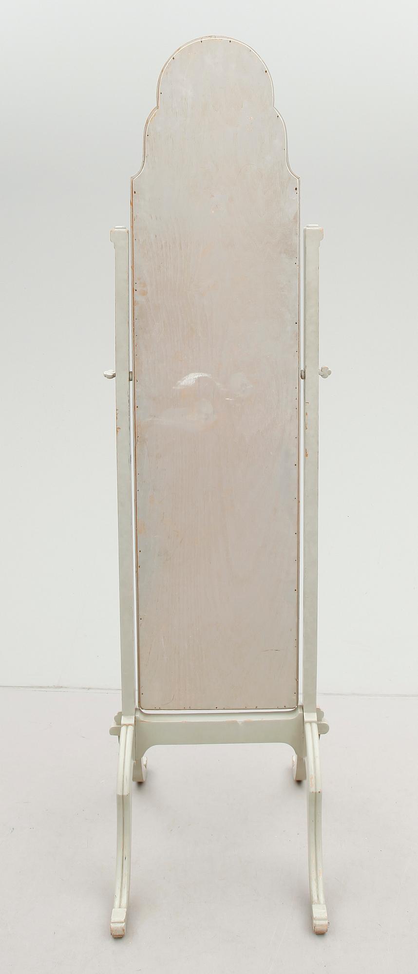 GOLVSPEGEL, 1900-talets första hälft.