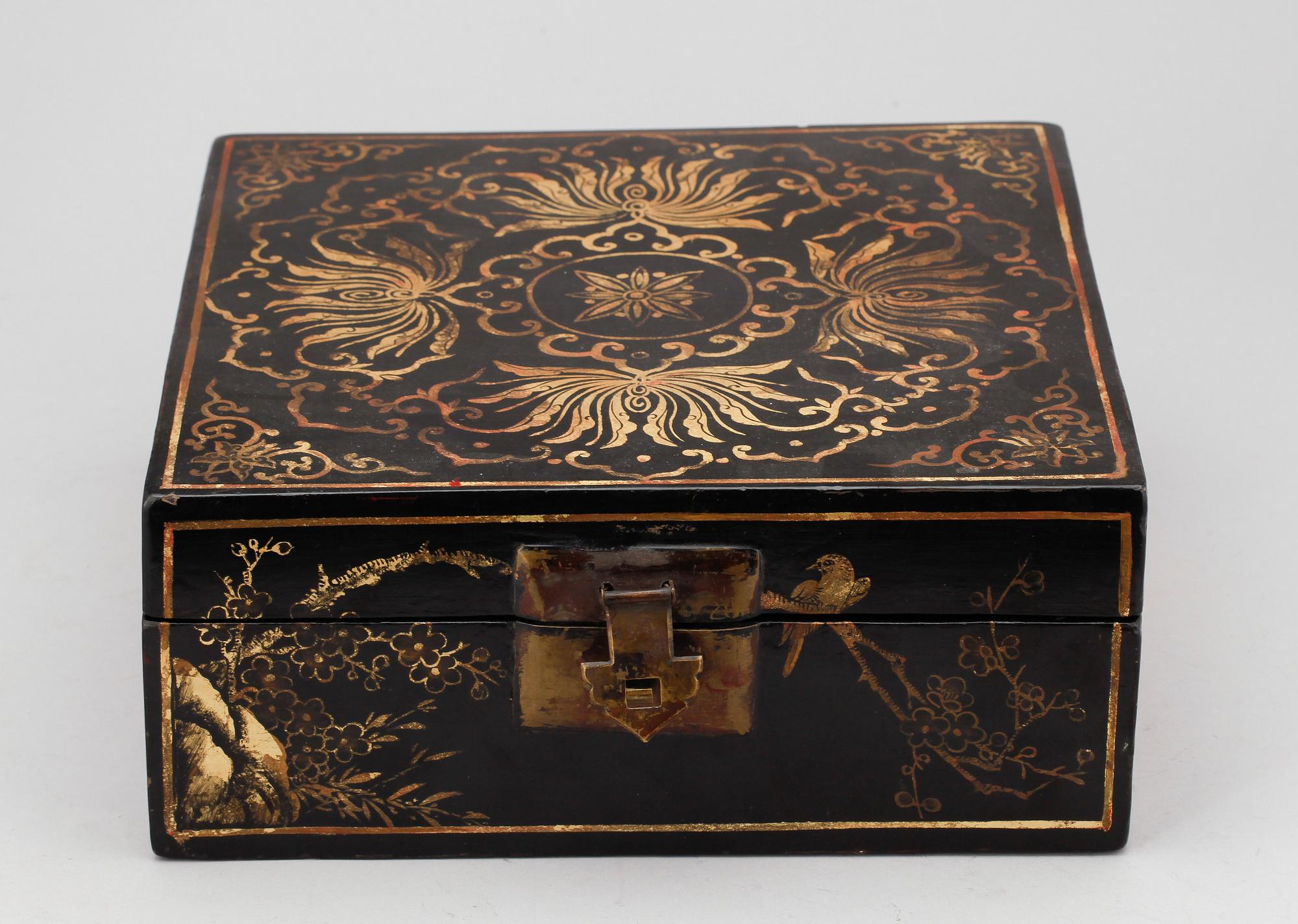 LACKASK, Kina, 1800/1900-tal.