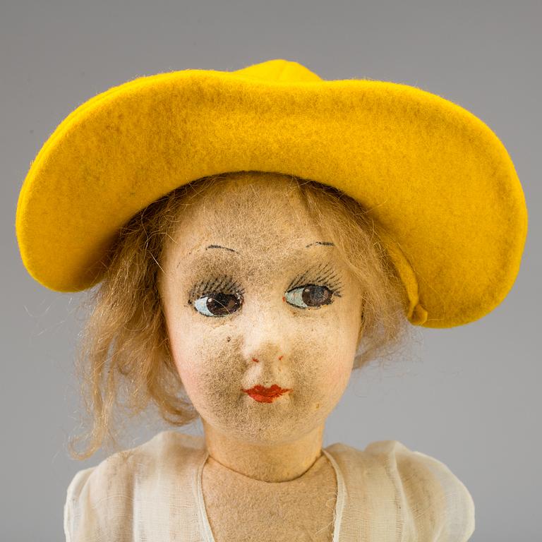 2 dolls from the 1920-30's.