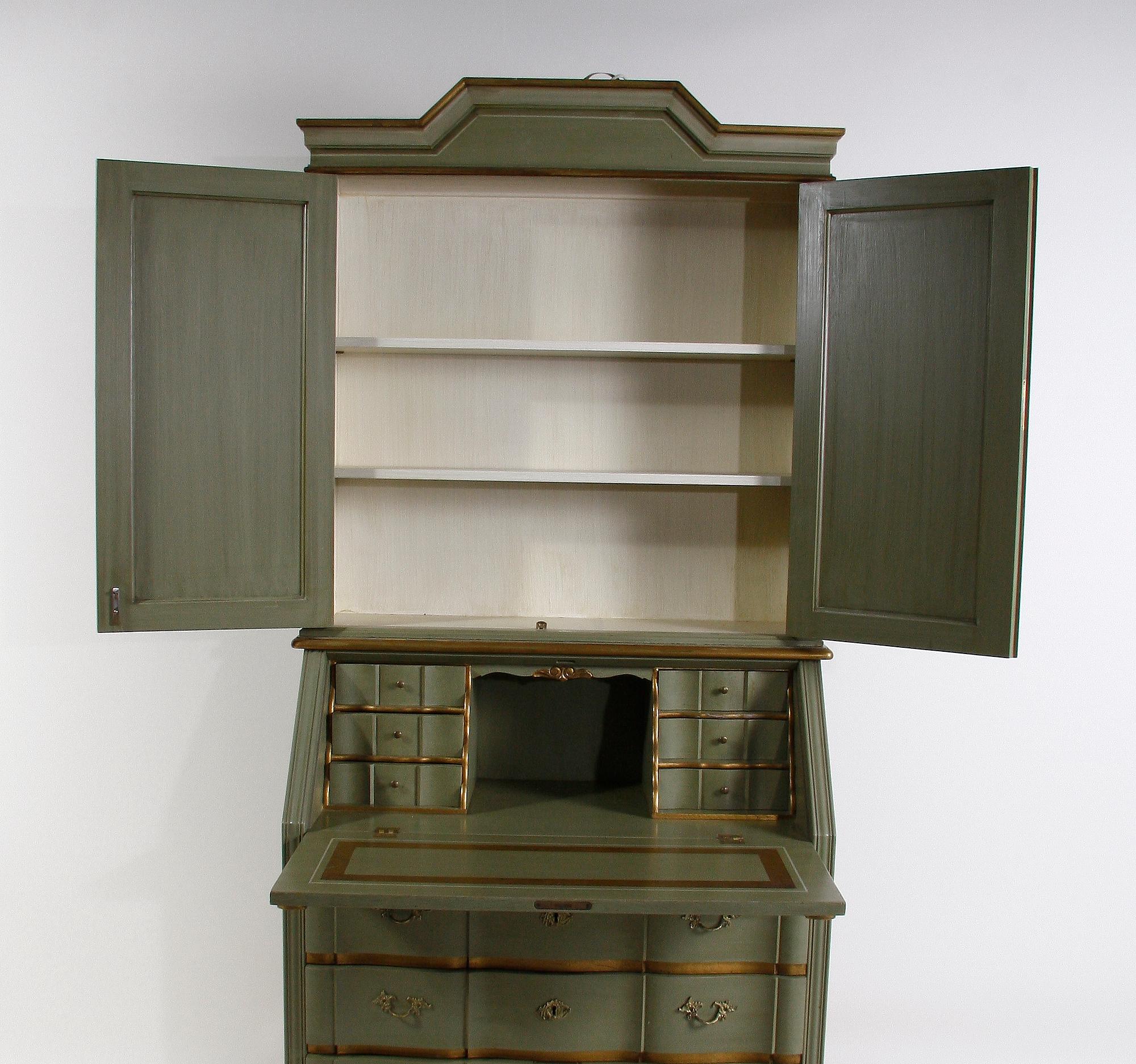 SKÅP, rokokostil, 1900-talets andra hälft.