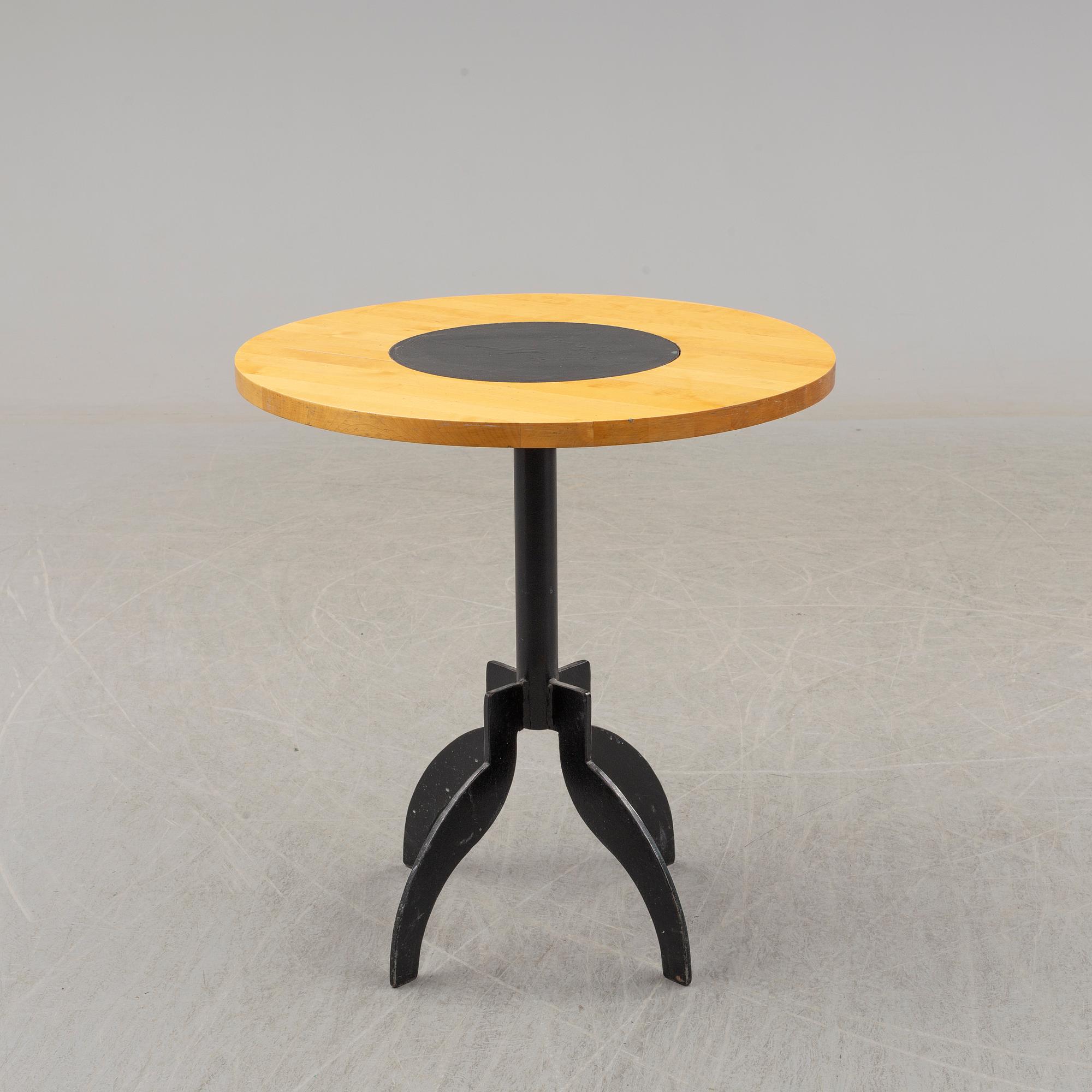 JONAS BOHLIN, bord, "Triptyk II", Källemo, Värnamo, modell formgiven 1988.