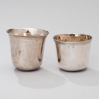 TWO FRENCH SILVER CUPS, ca 1800, weight 134 g.