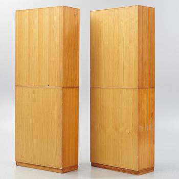 Andreas Hansen, a set of four bookcase modules from Hadsten Træindustri, Denmark.