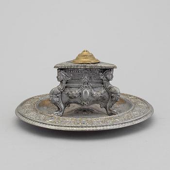 A late 19th century inkwell.