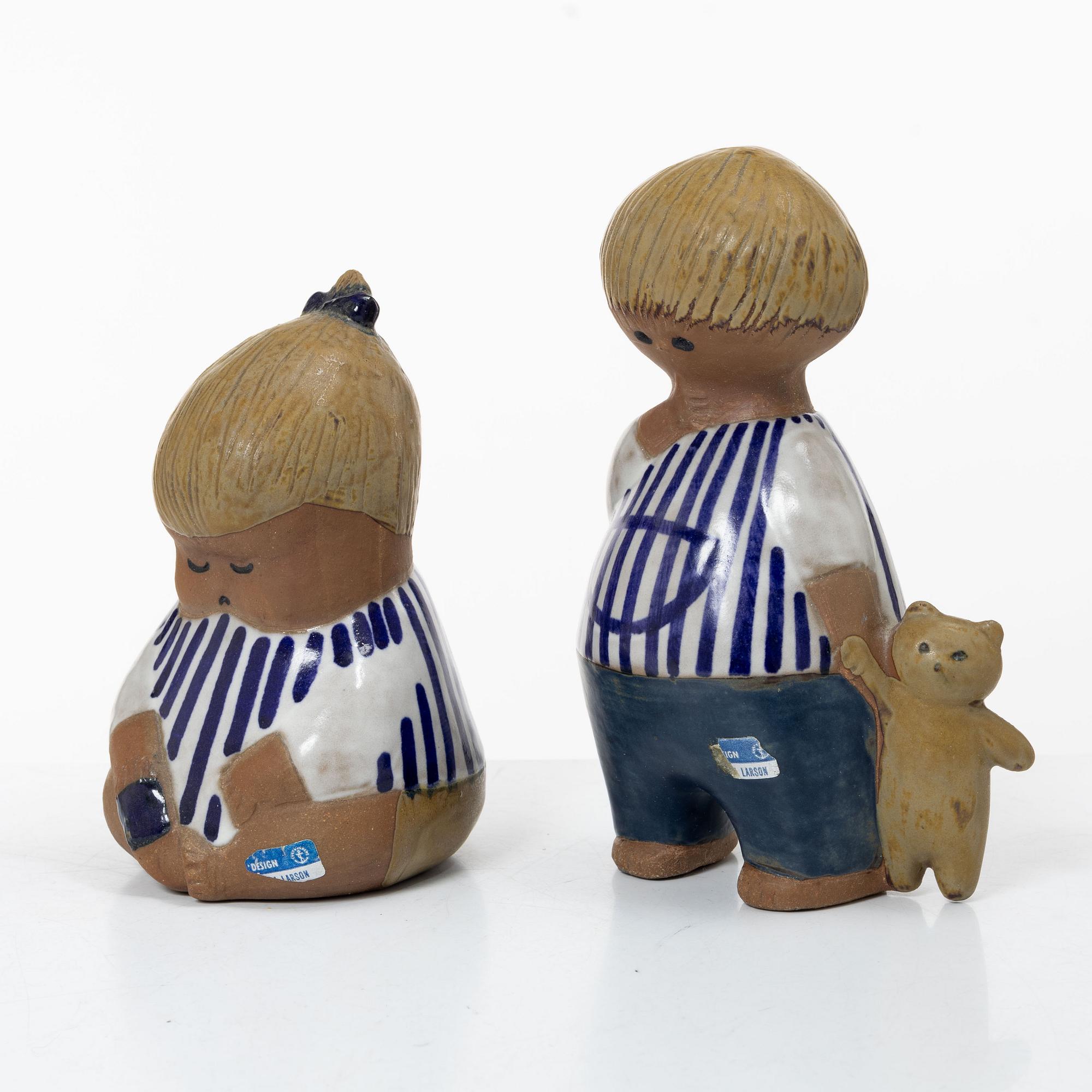 Lisa Larson, Two figurines, “Larsons ungar”, Gustavsberg.