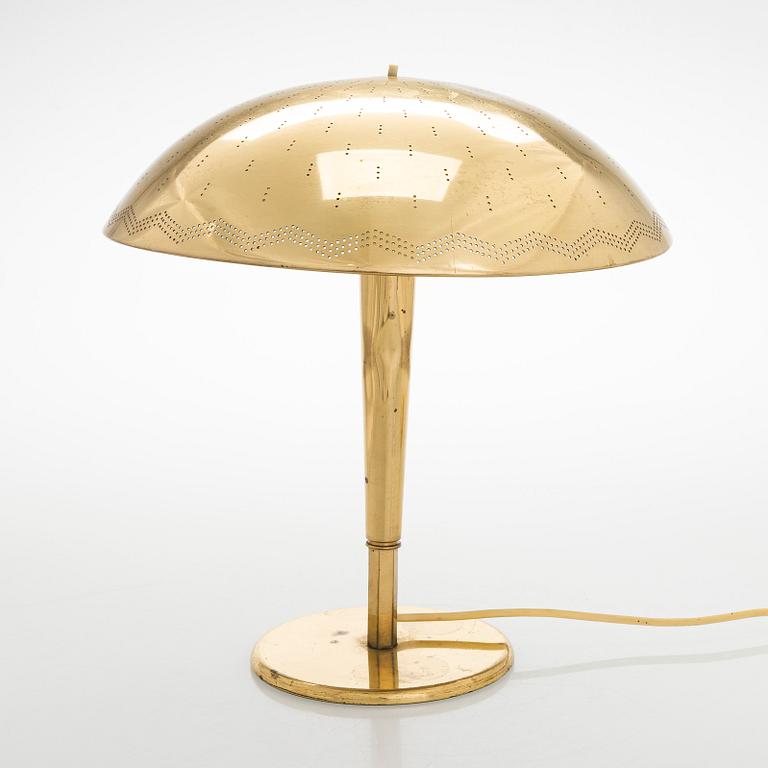 Paavo Tynell, bordslampa, modell 5061, Idman 1900-talets mitt.