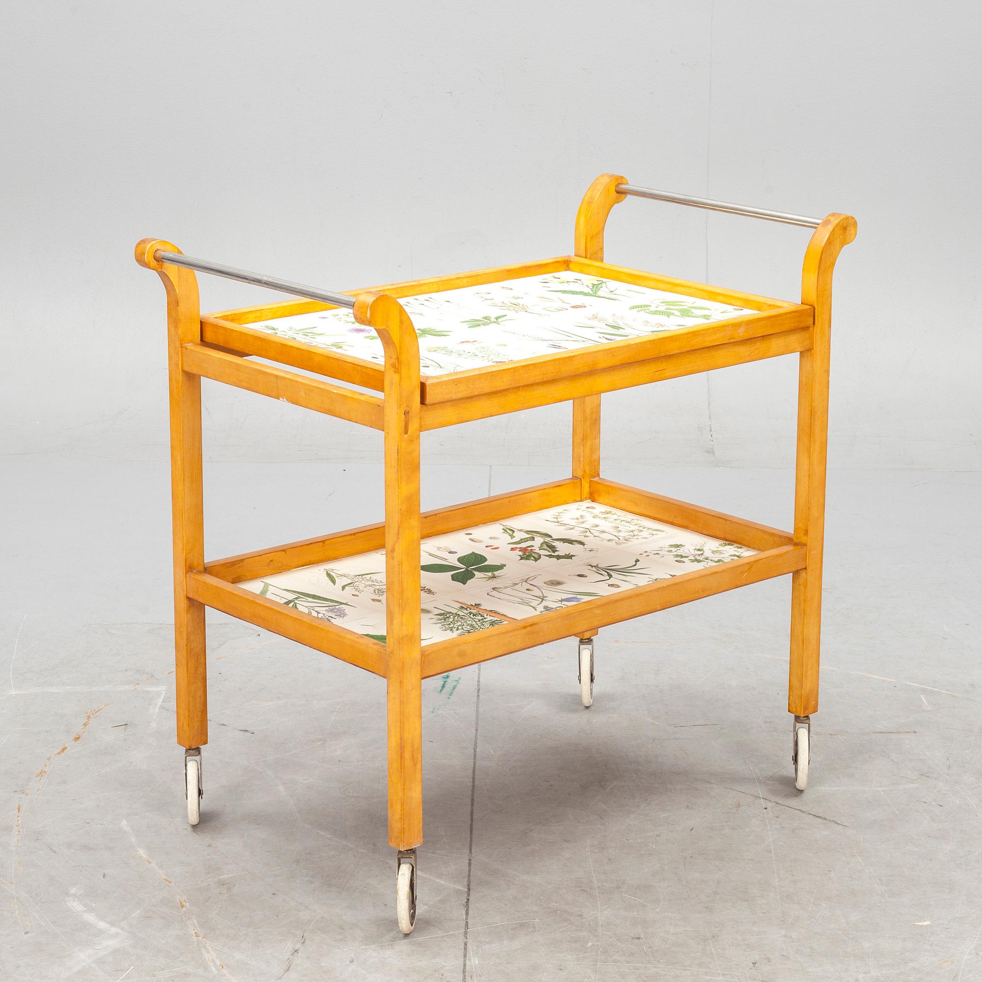 SERVERINGSVAGN, 1900-talets mitt.