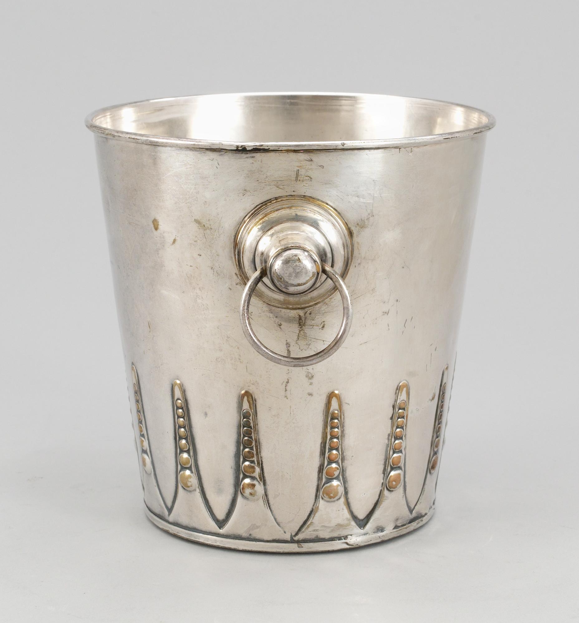CHAMPAGNEKYLARE, försilvrad. 1900-talets början.