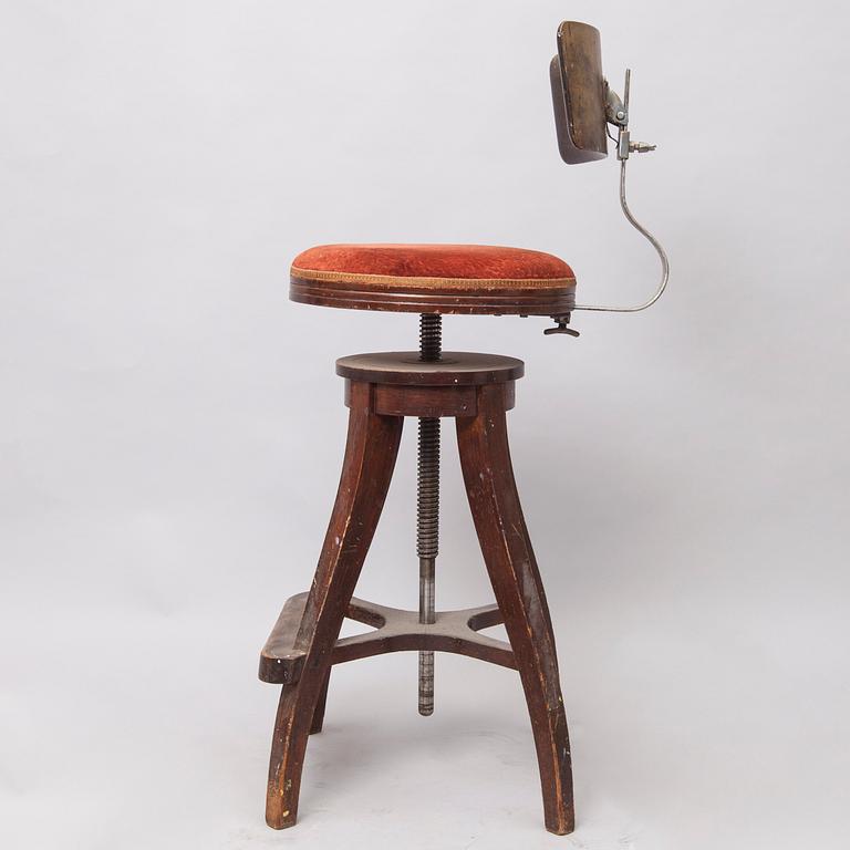 STOL, konstnärens stol, 1900-talets början.