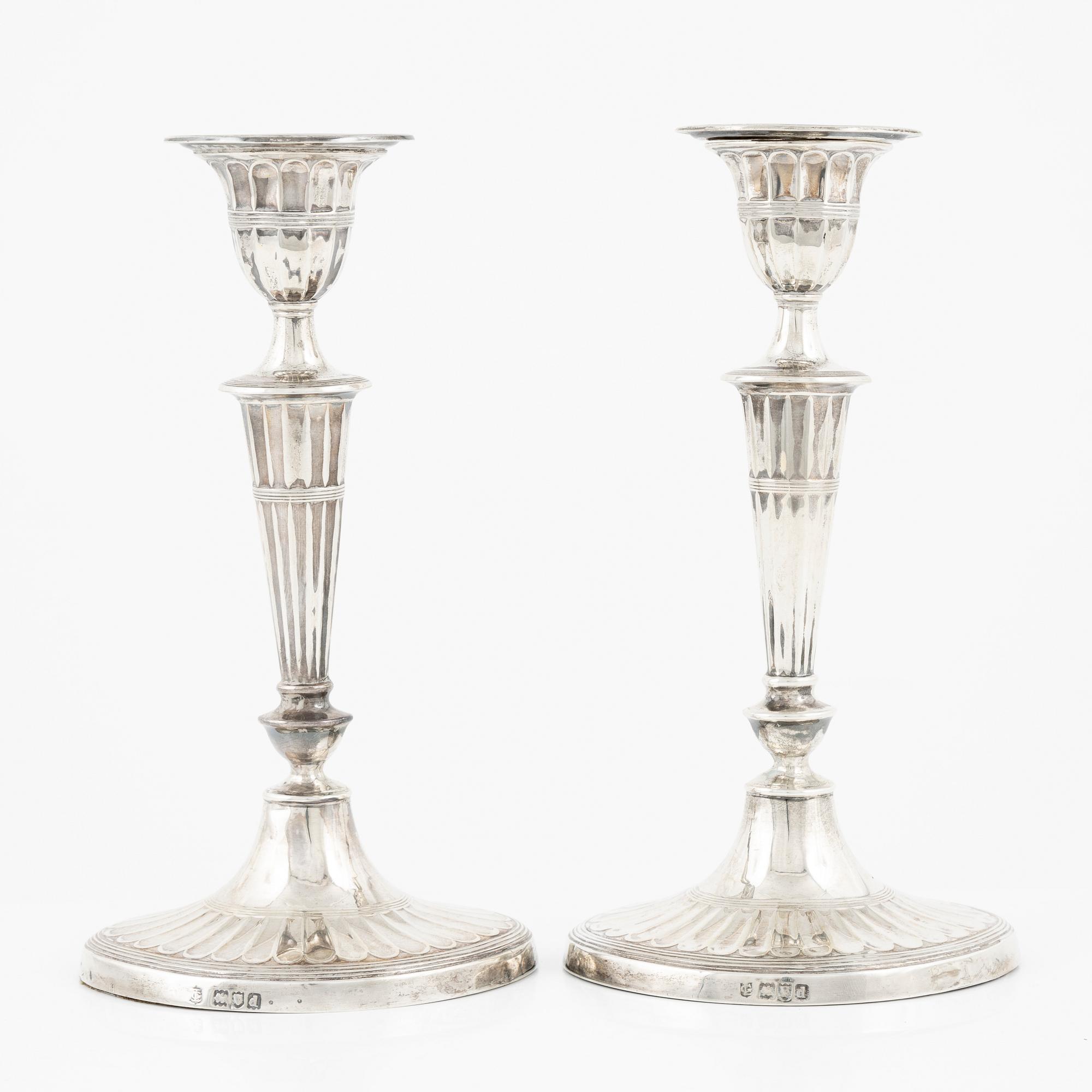 Ljusstakar, ett par, silver, Lambert & Co, London 1899, England.