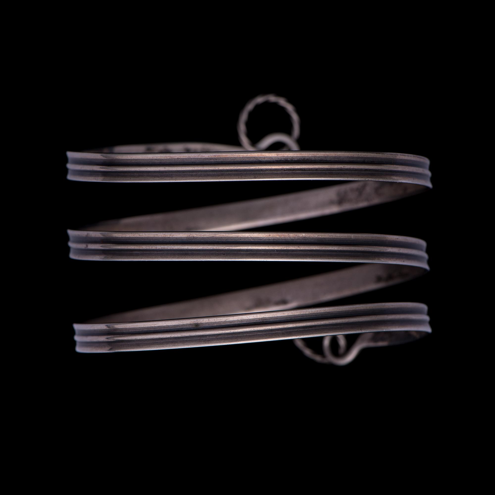 HEIKKI KAKSONEN, ARMBAND, silver, Kalevala Koru 1938.