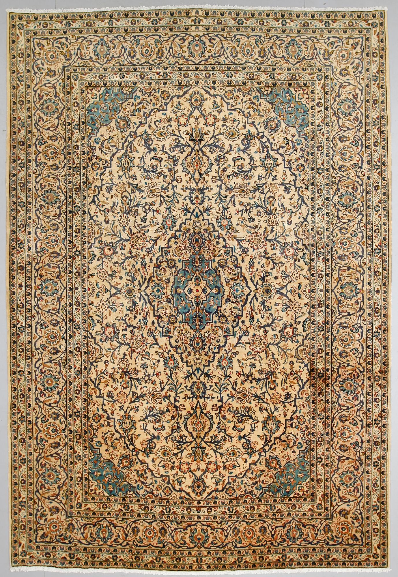MATTA, Keshan, ca 355 x 245 cm.