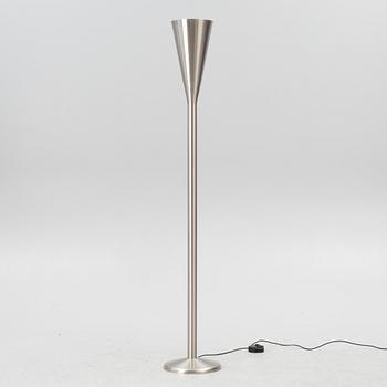 Pietro Chiesa, golvlampa, "Luminator", Fontana Arte, Italien, 2017.