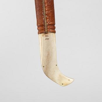 Roger Saiton, a reindeer horn knife, Kaitum, signed and dated 1990.