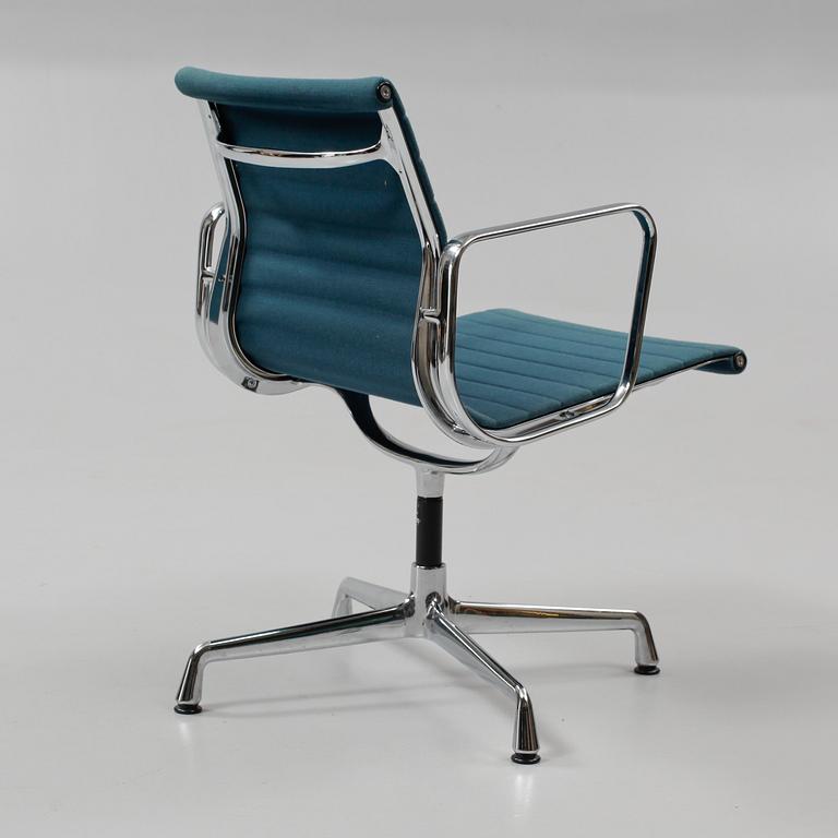 SKRIVBORDSSTOL, "Aluminium group 116", Charles & Ray Eames, modellen formgiven år 1958.