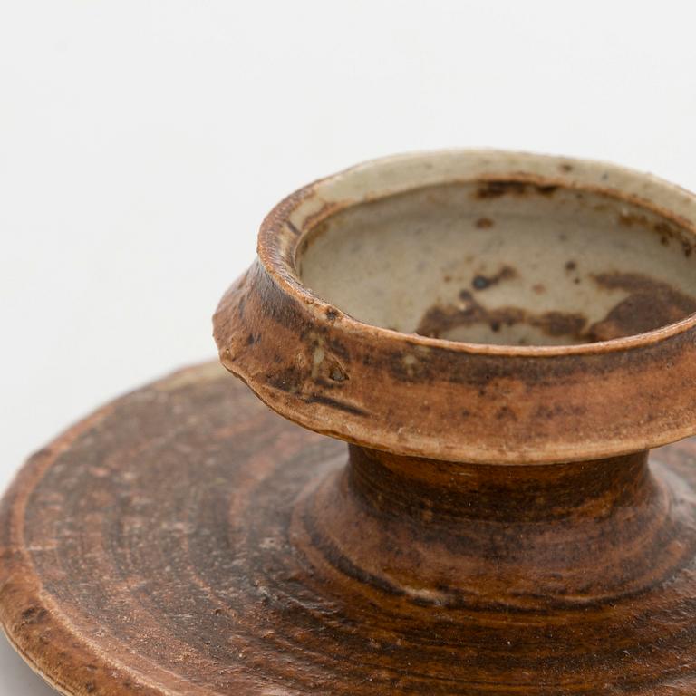 Kyllikki Salmenhaara, Mug with lid, stoneware, signed KS Arabia.