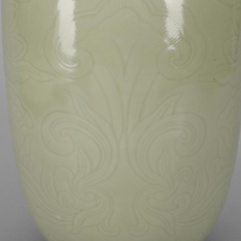 URNA, porslin, Kina, Modern tillverkning.