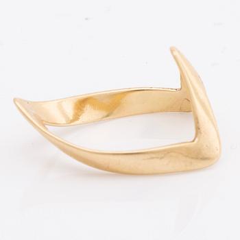 BANGLE aand RING, 14K gold, 14,3 g.