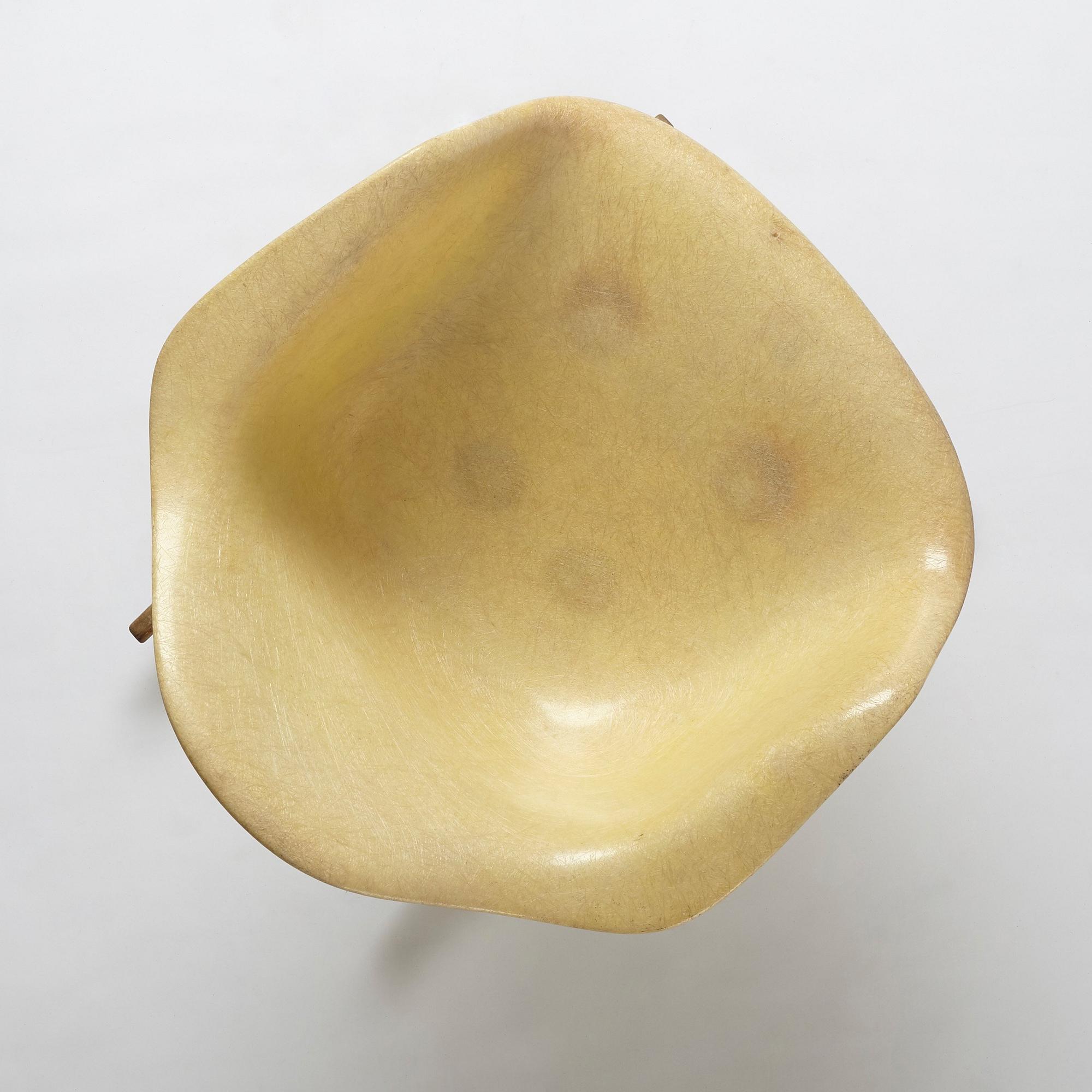 Charles & Ray Eames, "RAR", rope edge, rocking chair, Zenith Plastics / Herman Miller 1950's.