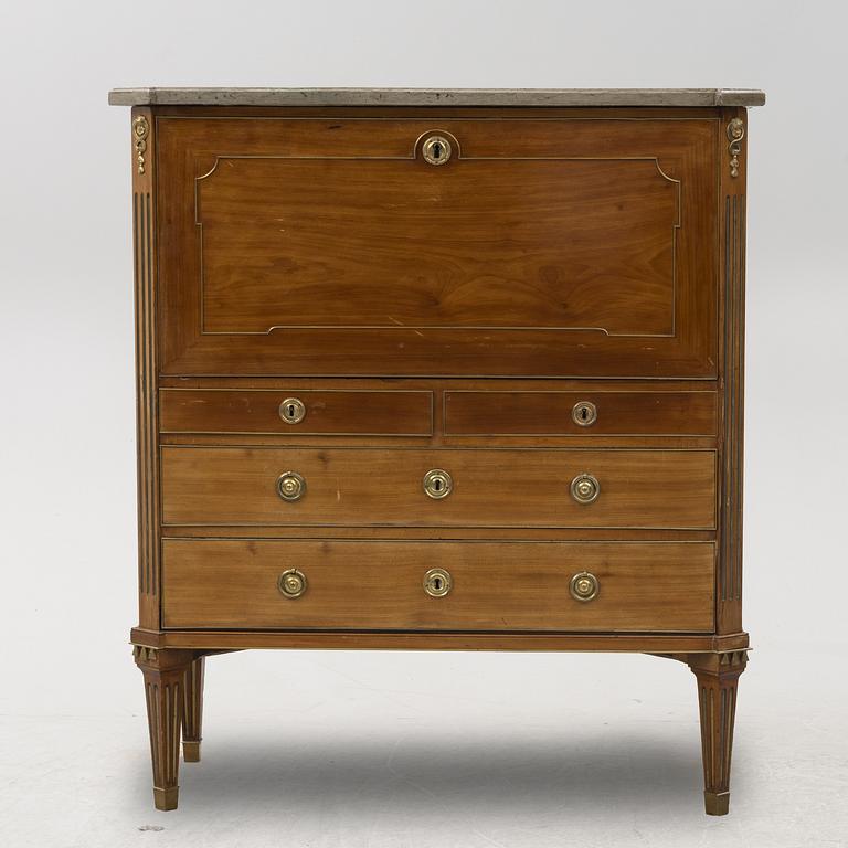 Sekretär, Sengustavianskt Stockholmsarbete i Gottlieb Iwerssons art, omkring år 1800.