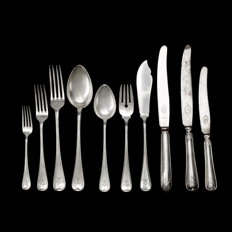 BESTICKSERVIS, silver, C G Hallberg, Stockholm, 1900-tal. Totalvikt ca 8096 gram.