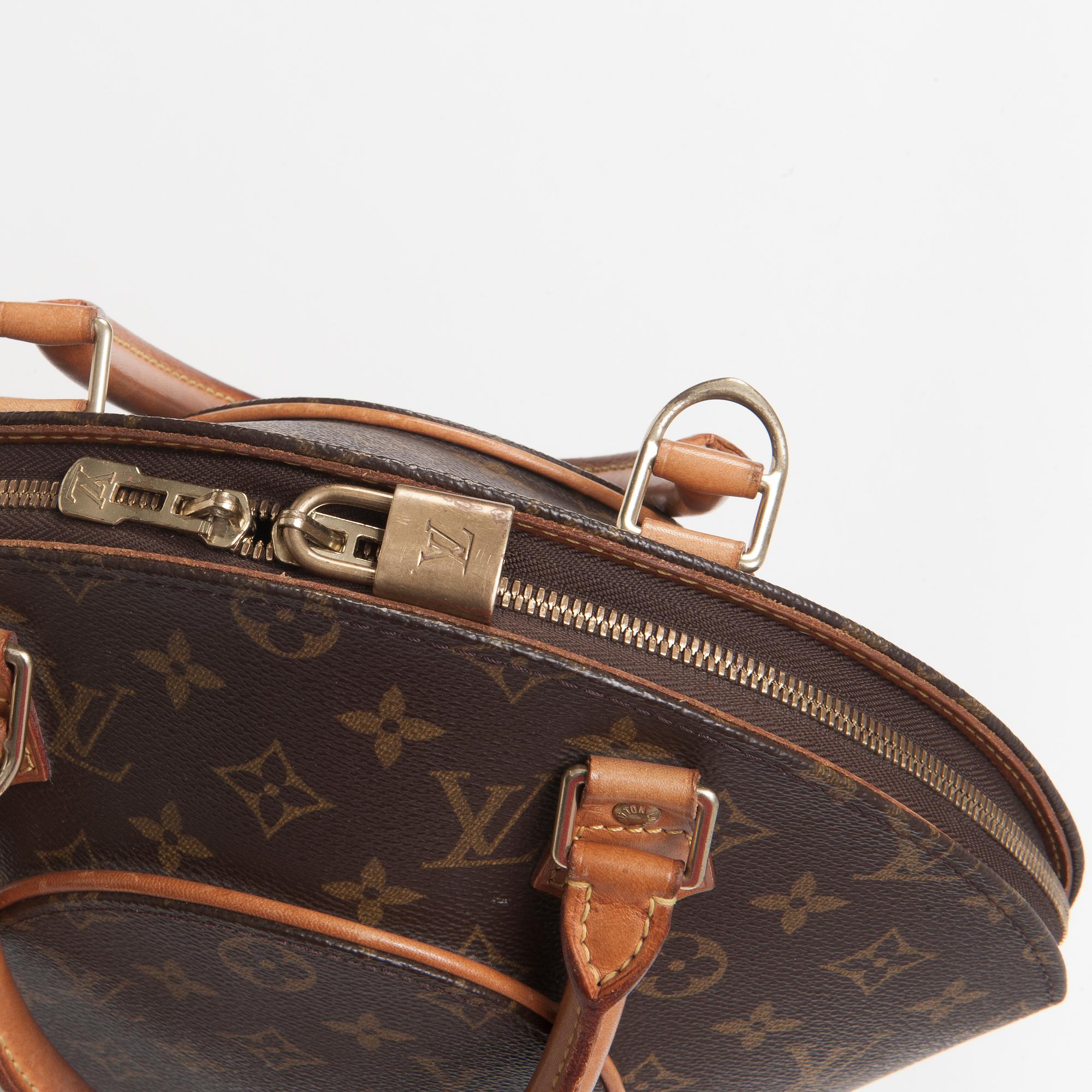 VÄSKA, "Ellipse", Louis Vuitton.