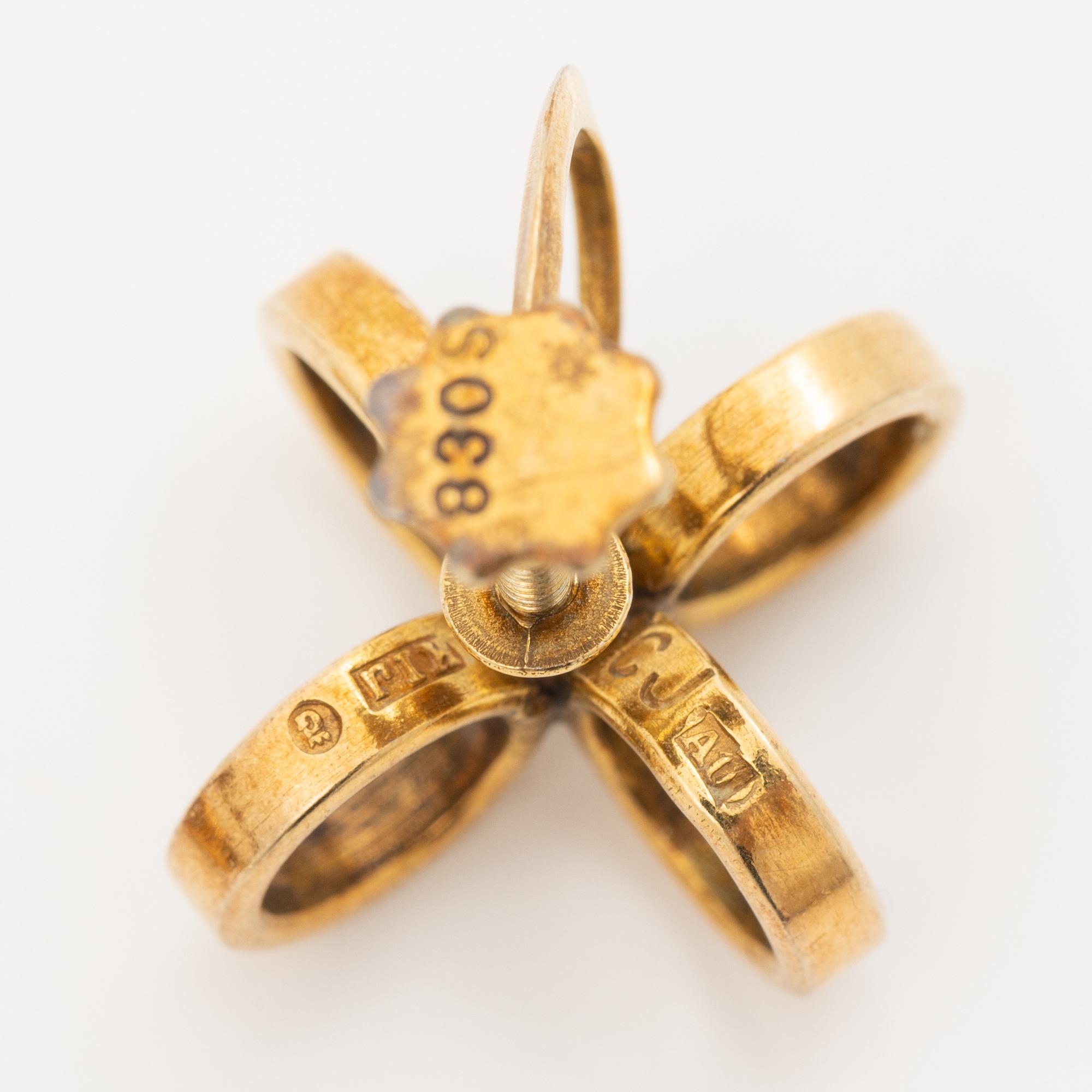 Cecilia Johansson, ringar, 2 st, samt ett par örhängen, silver och förgyllt silver.
