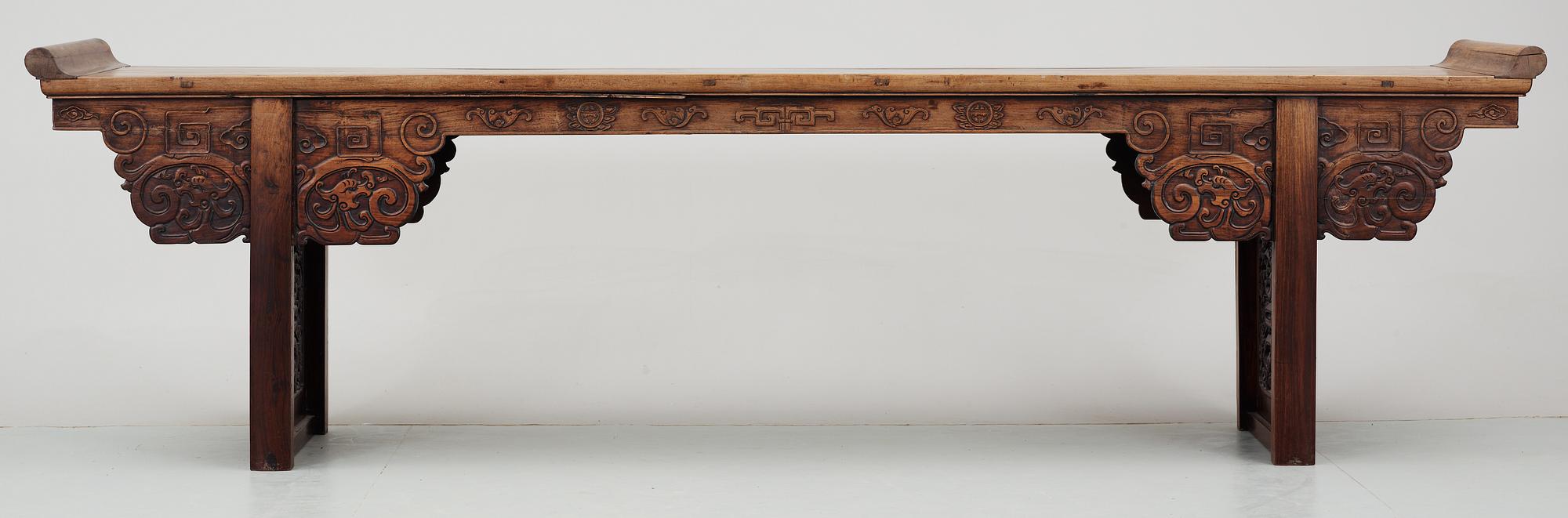 ALTARBORD, hardwood. Möjligen Huanghuali.  1600/1700-tal.