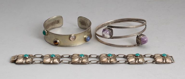 ARMBAND 3 st, silver, bla Gussi, 1950-tal. Total vikt ca 69 gram.