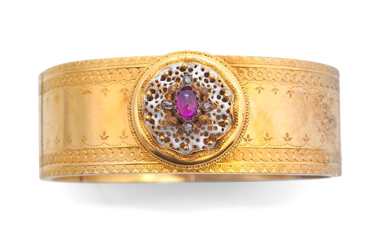 ARMBAND.