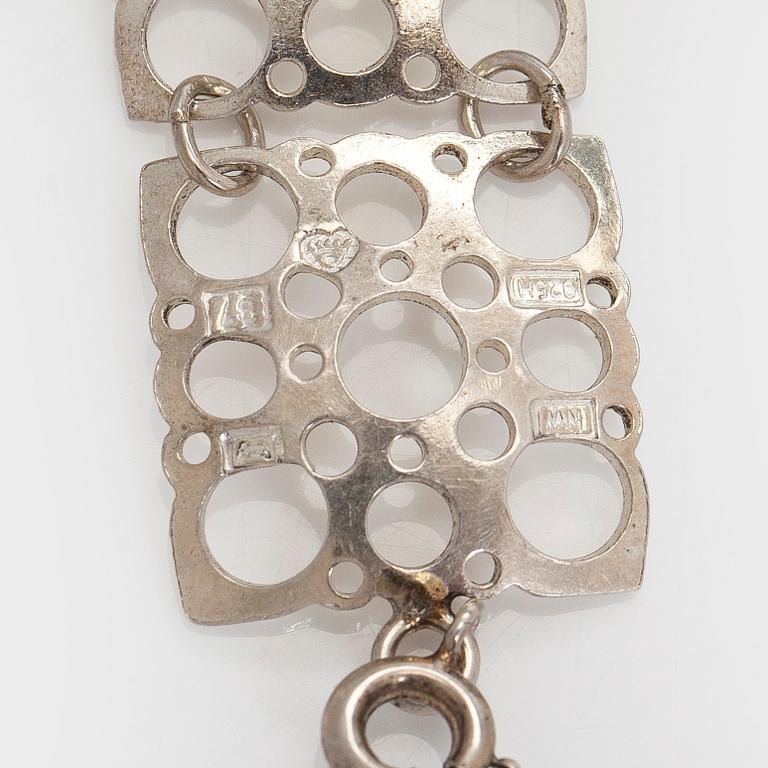 Liisa Vitali, bracelet, "Lace", silver, Wersterback 1971.
