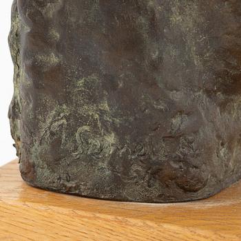 Oidentifierad konstnär 1900-tal, skulptur, brons. Signerad och daterad  -56.