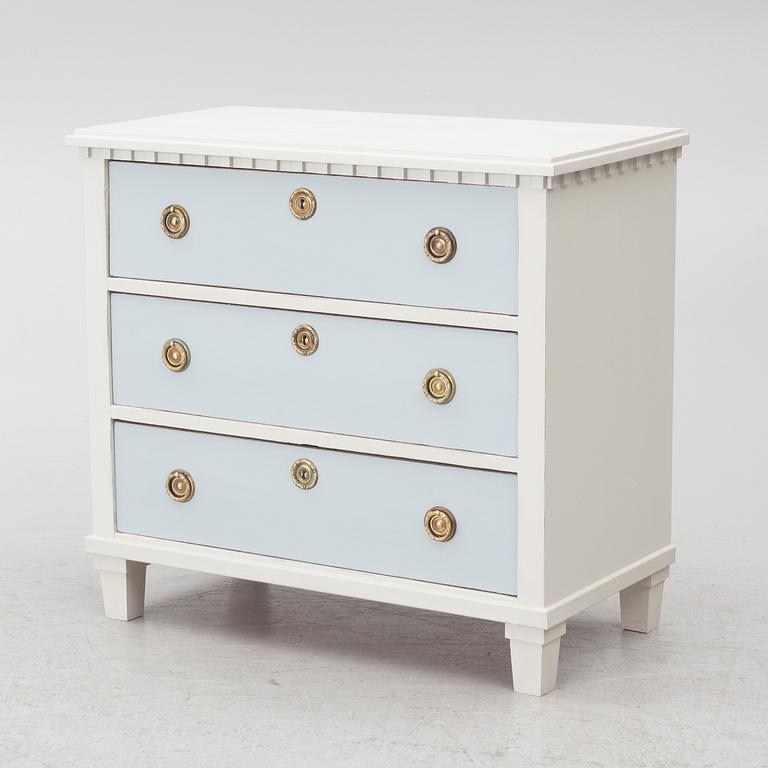 A chest of drawers, first half of the 20th Century.