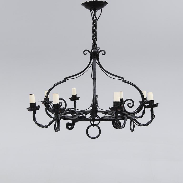 TAKLAMPA, 1900-talets första hälft. Höjd 50 cm.