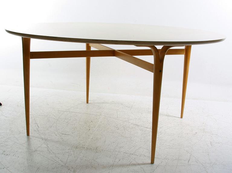 BORD, Design Bruno Mathson . Brännmärkt firma Karl Mathson, Värnamo 1959.
