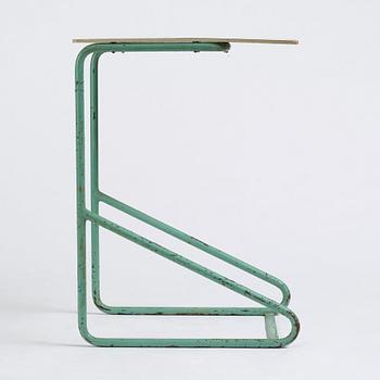 Alvar Aalto, a green lacquered side table, Aug. Louhen Rautasänkytehdas ja Valimo Oy, Åbo ca 1932, for Paimio, Finland.