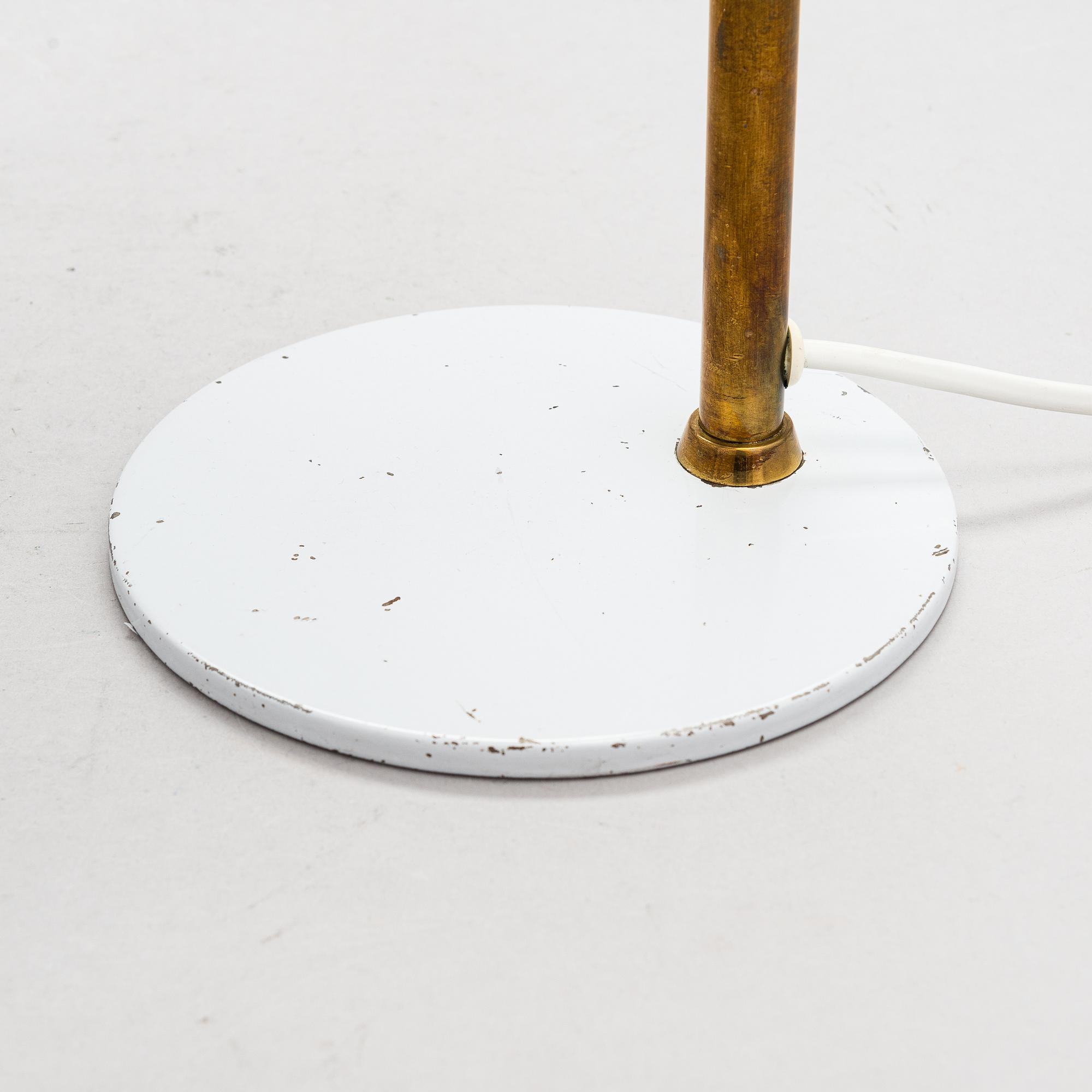 Paavo Tynell, A mid-20th-century '9227' table lamp for Idman, Finland.