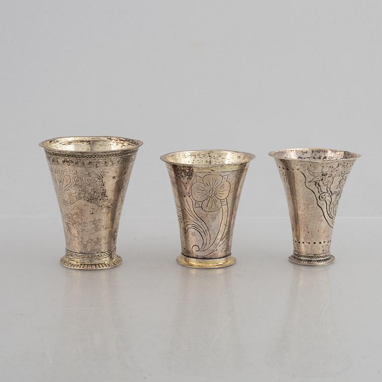 Bägare, 3 st, silver, bl a Sven Nyberg, Varberg 1769.