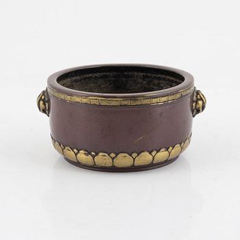 A Chinese bronze censer, Qing dynasty, 19th century.