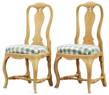 605. A pair of Swedish Rococo 18th century chairs.