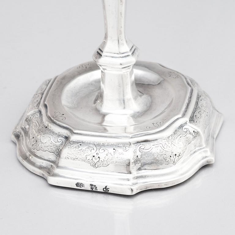 A pair of Swedish early 18th century silver candlesticks, mark of Petter Ersson Lund, Stockholm 1727.