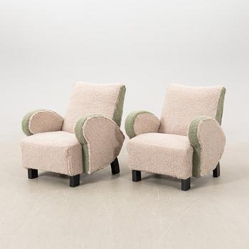 Armchairs, a pair from the 1940s/50s.